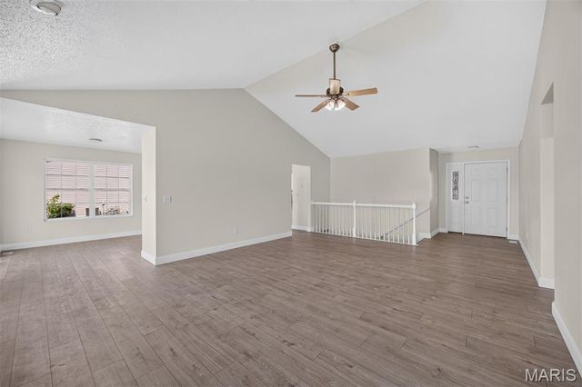 70 Bridgewater Lane, Highland, IL 62249