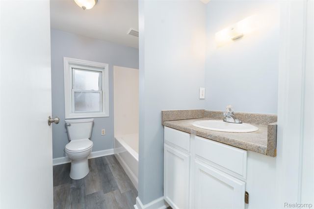 320 N Hibbard Street, Fowlerville Village, MI 48836