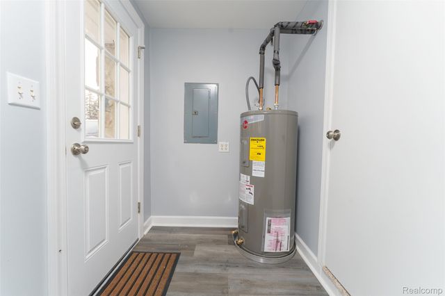 320 N Hibbard Street, Fowlerville Village, MI 48836