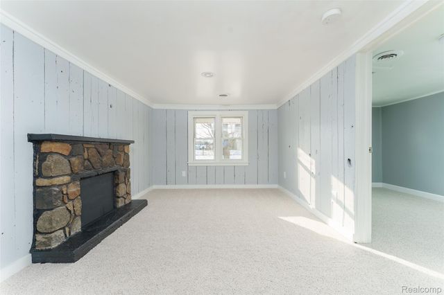 320 N Hibbard Street, Fowlerville Village, MI 48836