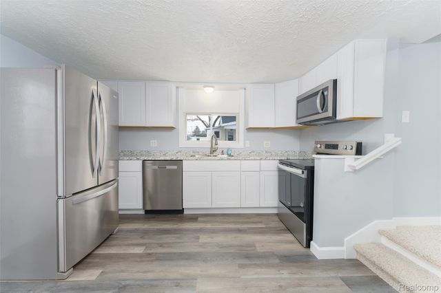 320 N Hibbard Street, Fowlerville Village, MI 48836