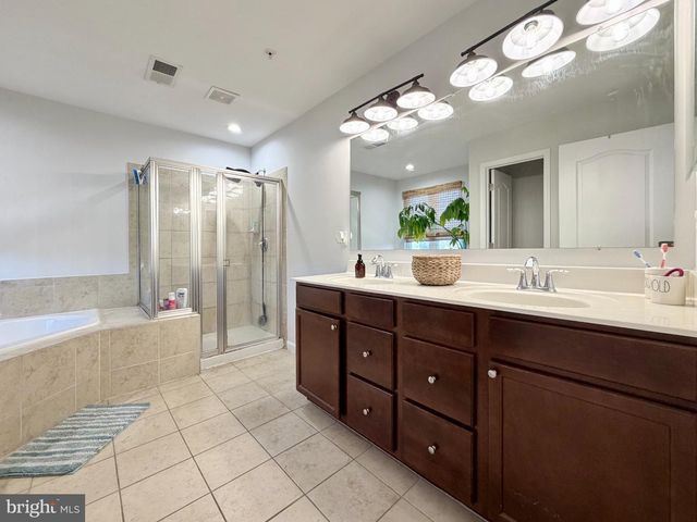 11903 W WINGED FOOT CT, Waldorf, MD 20602