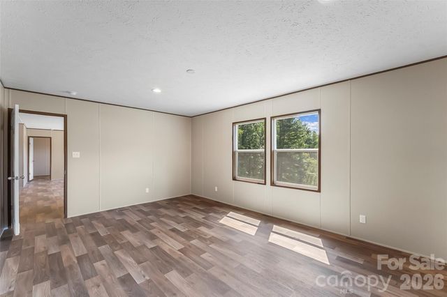 163 Ada Way, Hendersonville, NC 28791