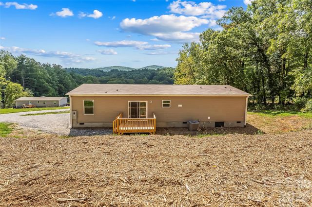 163 Ada Way, Hendersonville, NC 28791