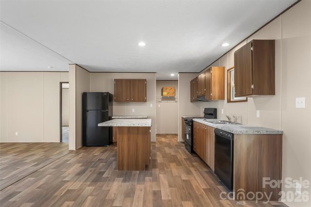 163 Ada Way, Hendersonville, NC 28791