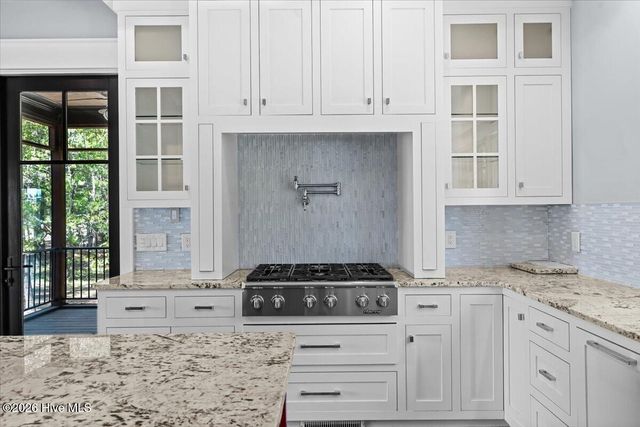 1000 Lakebay Road, Vass, NC 28394