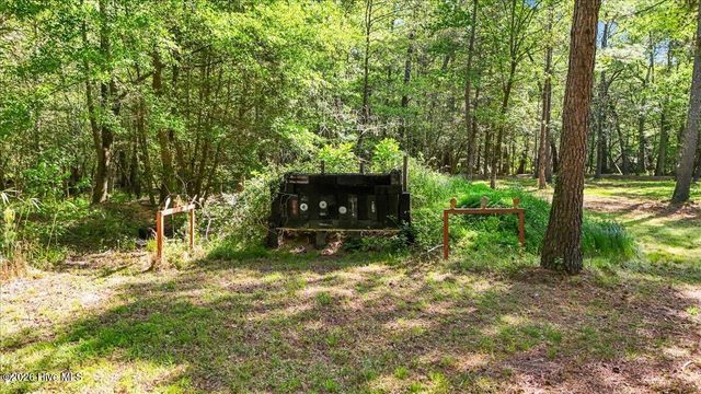 1000 Lakebay Road, Vass, NC 28394