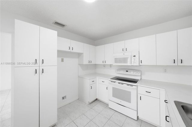 4540 SW 151st Pl, Miami, FL 33185