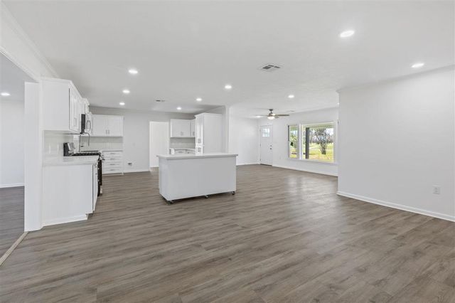 119 Madison Street, Sulphur, LA 70663