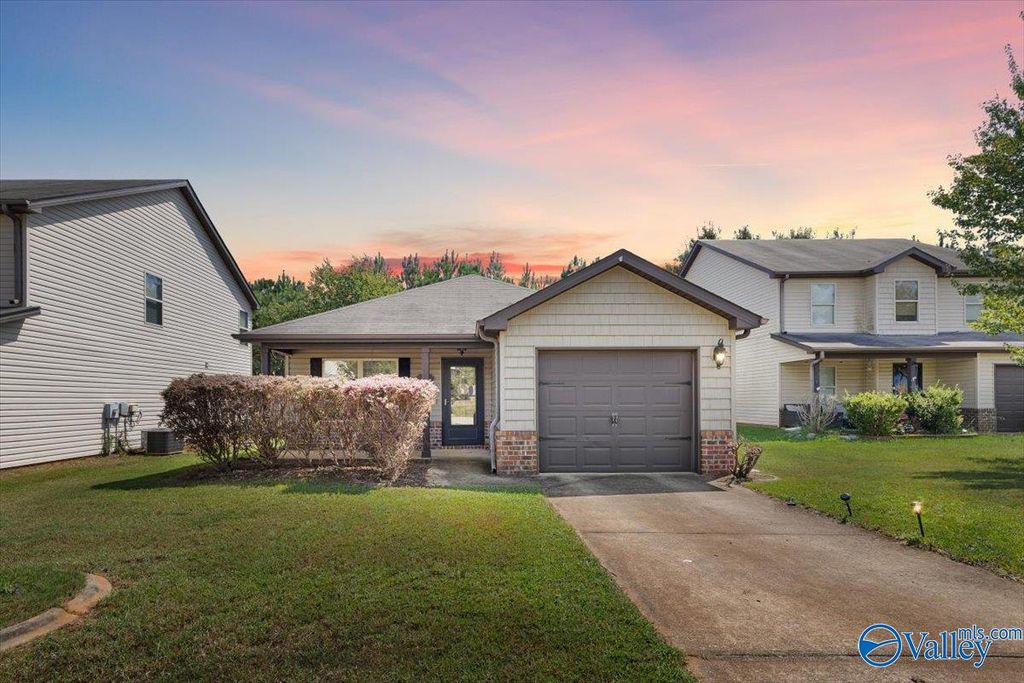 195 Briar Ridge Lane, Odenville, AL 35120
