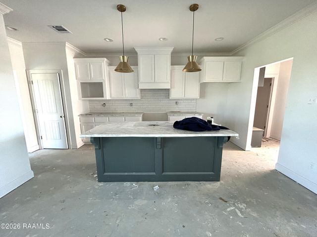 100 Rio Drive, Youngsville, LA 70592