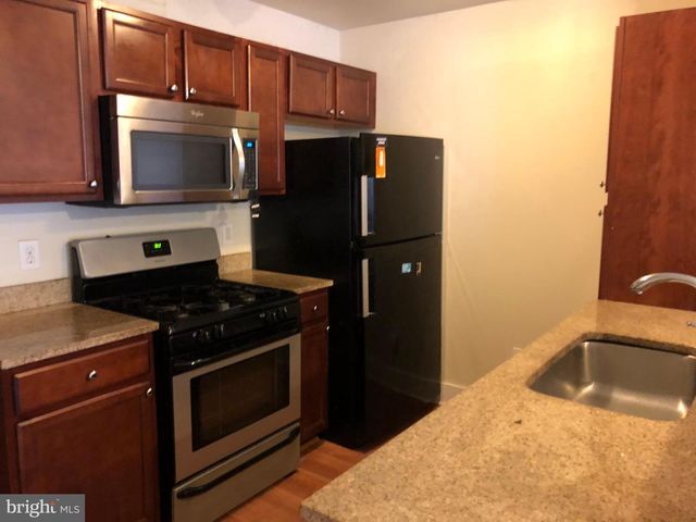 4310 WALLACE ST, Philadelphia, PA 19104