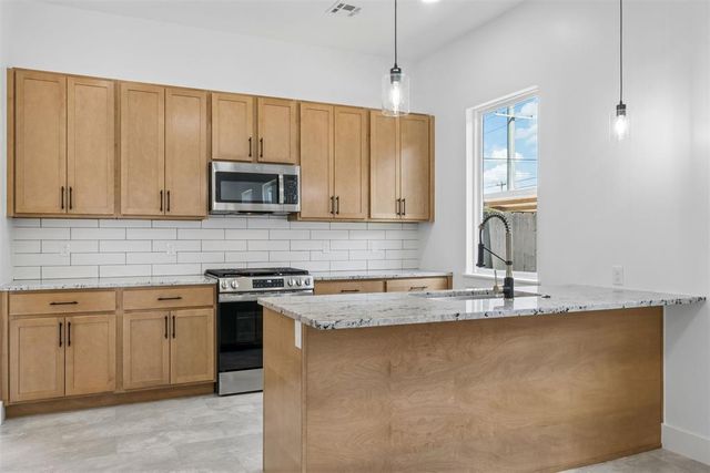 1405 NW 6th Street, Oklahoma City, OK 73106