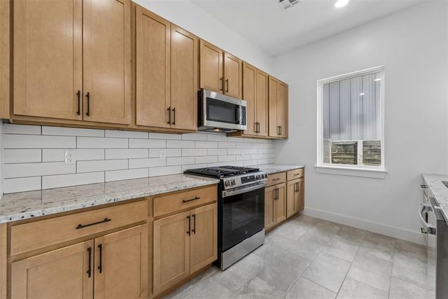 1405 NW 6th Street, Oklahoma City, OK 73106