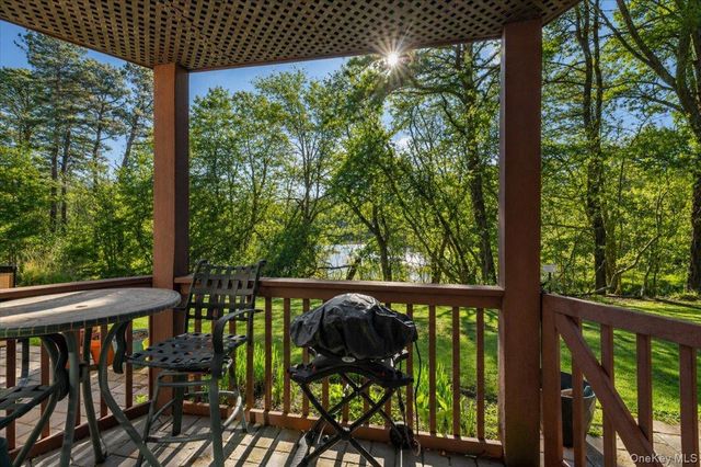 40 West 4 St 163, Patchogue, NY 11772