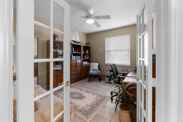 10665 Royal Caribbean Circle, Boynton Beach, FL 33437