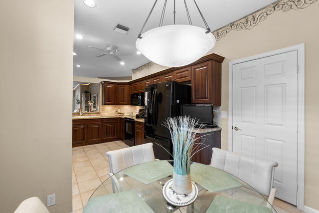 10665 Royal Caribbean Circle, Boynton Beach, FL 33437