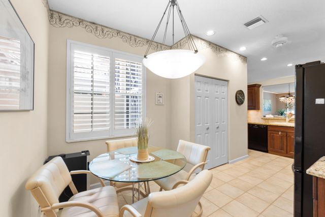 10665 Royal Caribbean Circle, Boynton Beach, FL 33437