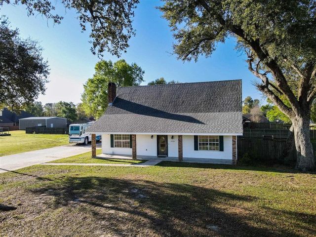 2729 Oak Crest Drive, Sulphur, LA 70663