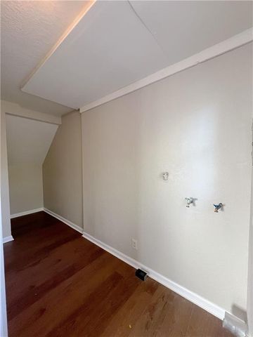 9512 Charlotte Street, Kansas City, MO 64131