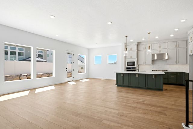 1248 E AMARYLLIS WAY, Layton, UT 84040