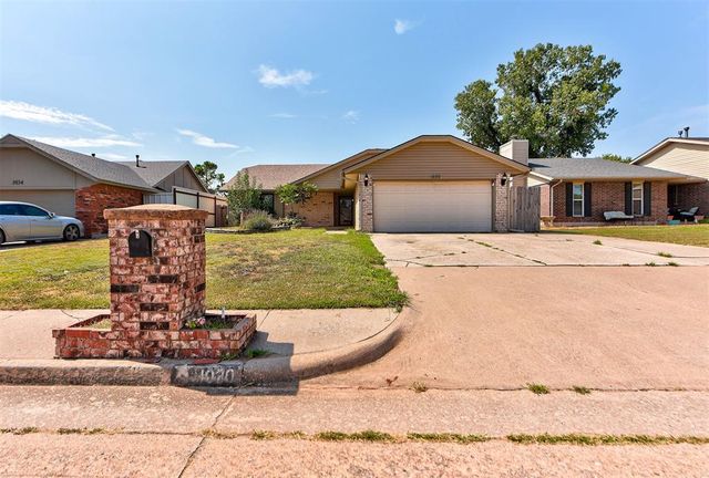 1030 Walsh Lane, Yukon, OK 73099