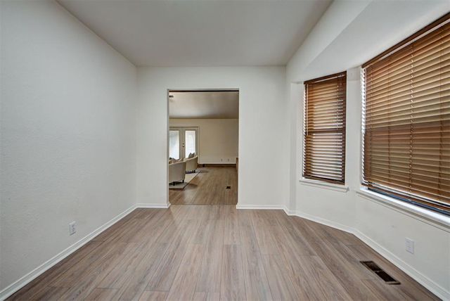 1030 Walsh Lane, Yukon, OK 73099
