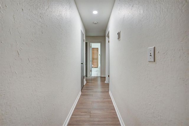 1030 Walsh Lane, Yukon, OK 73099