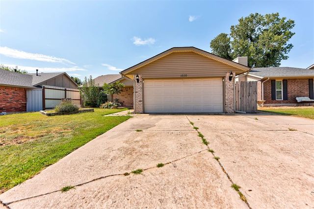 1030 Walsh Lane, Yukon, OK 73099