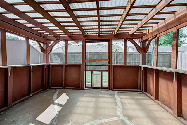 1030 Walsh Lane, Yukon, OK 73099