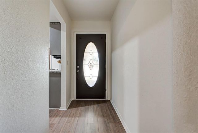 1030 Walsh Lane, Yukon, OK 73099