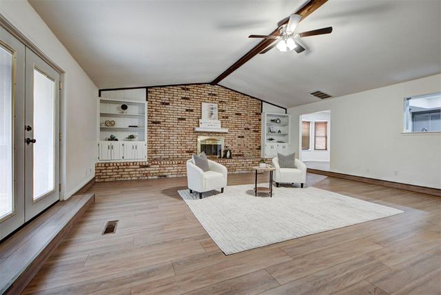 1030 Walsh Lane, Yukon, OK 73099
