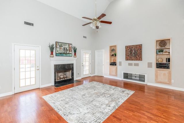 17830 Nonie Lane, Lumberton, TX 77657