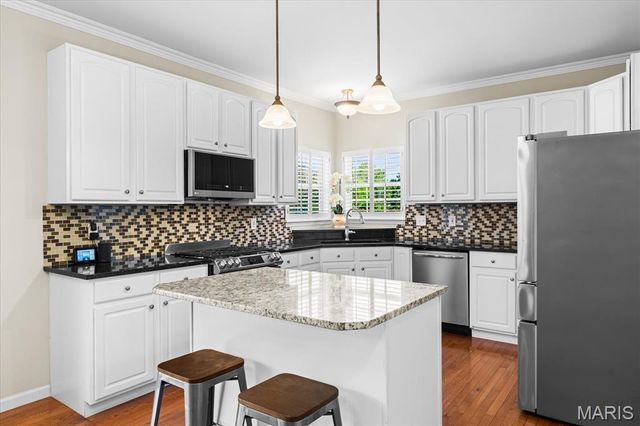 2845 Fairway Drive, Belleville, IL 62220