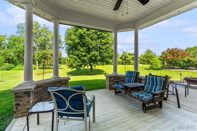 2845 Fairway Drive, Belleville, IL 62220