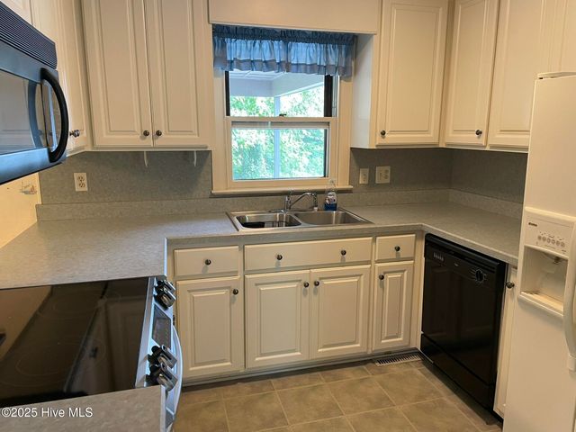 1106 Parkside Drive, Wilson, NC 27896