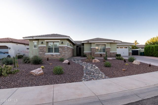 14542 W MOUNTAIN VIEW Drive, Litchfield Park, AZ 85340