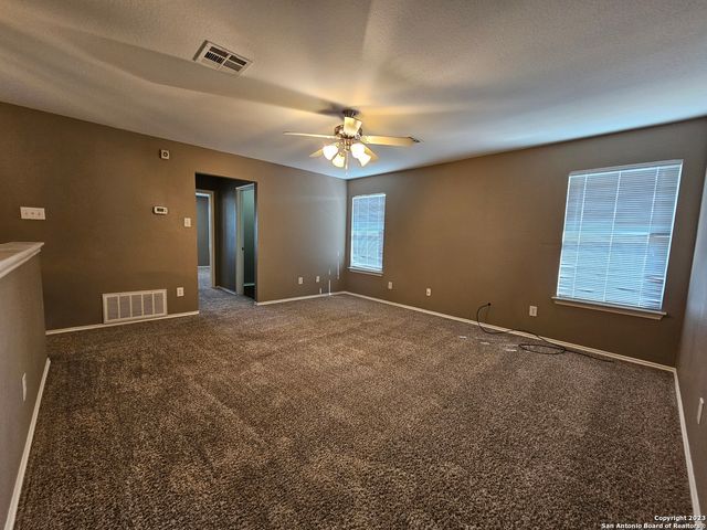 6102 JACKIES FARM, San Antonio, TX 78244