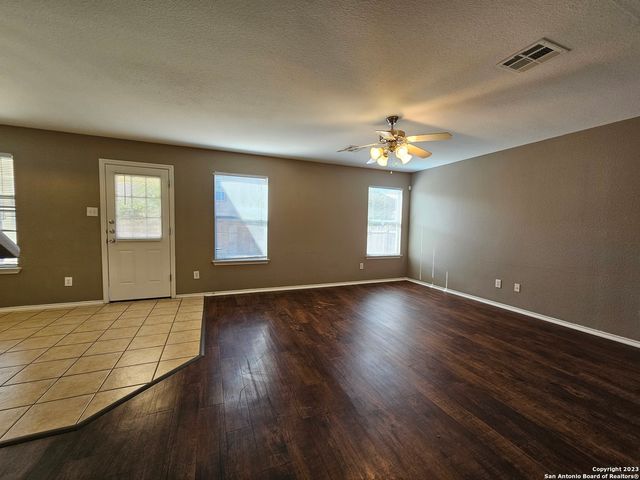 6102 JACKIES FARM, San Antonio, TX 78244