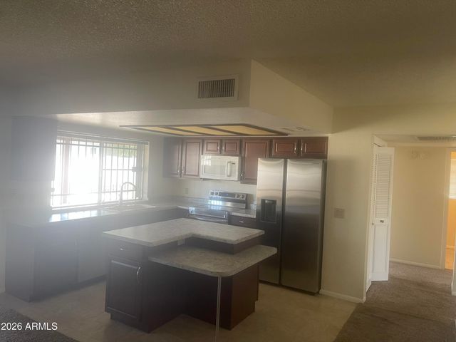 4028 W JOAN DE ARC Avenue, Phoenix, AZ 85029