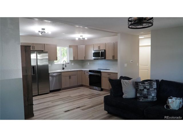 280 Birch St, Bennett, CO 80102