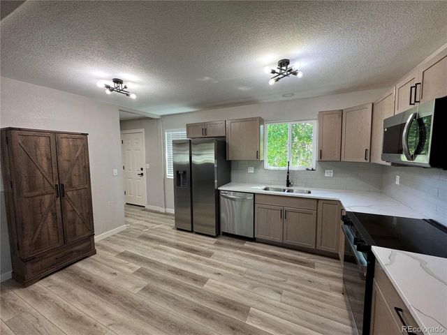 280 Birch St, Bennett, CO 80102