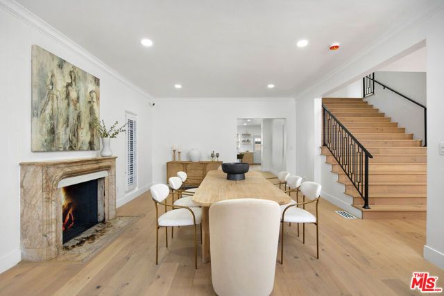 832 S Plymouth Boulevard, Los Angeles, CA 90005