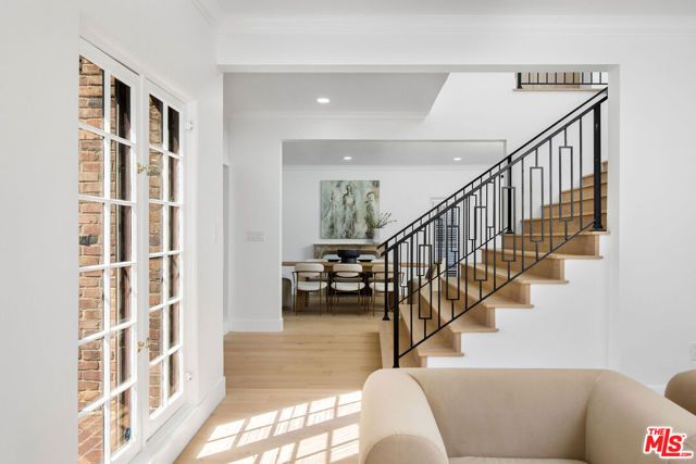832 S Plymouth Boulevard, Los Angeles, CA 90005