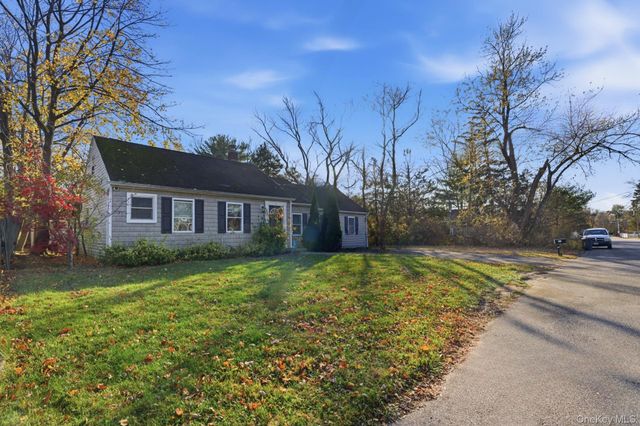 36 Ralph, Brentwood, NY 11717