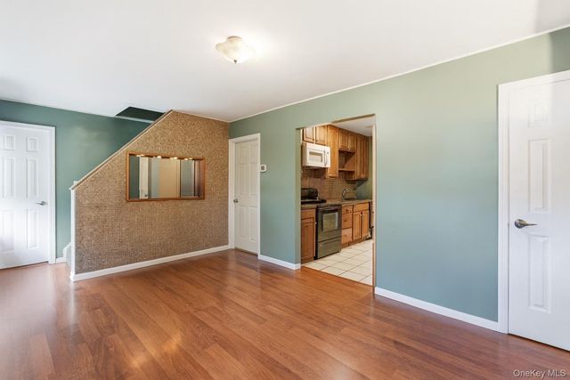 36 Ralph, Brentwood, NY 11717