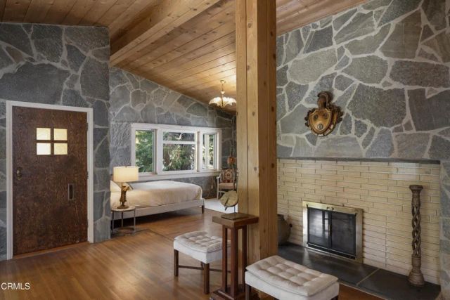 1541 Chickasaw Avenue, Los Angeles, CA 90041