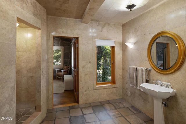 1541 Chickasaw Avenue, Los Angeles, CA 90041