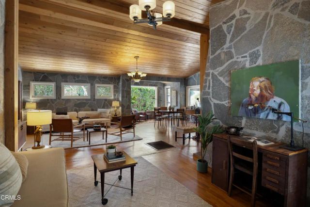 1541 Chickasaw Avenue, Los Angeles, CA 90041