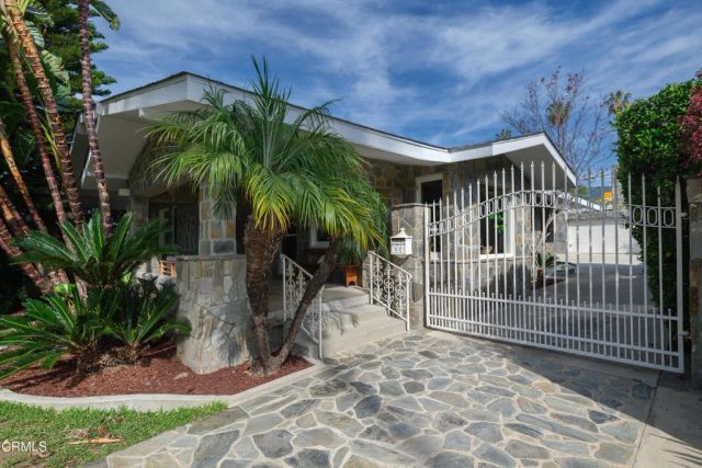 1541 Chickasaw Avenue, Los Angeles, CA 90041